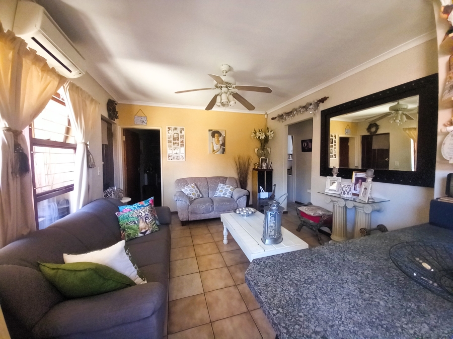 To Let 2 Bedroom Property for Rent in Jagtershof Western Cape